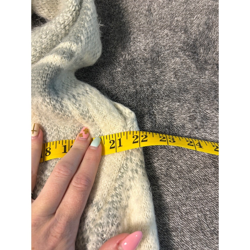 Women Gray Cream Plaid Open Front Knit Vest Sleeveless Cardigan RN 136556 - Picture 6 of 7